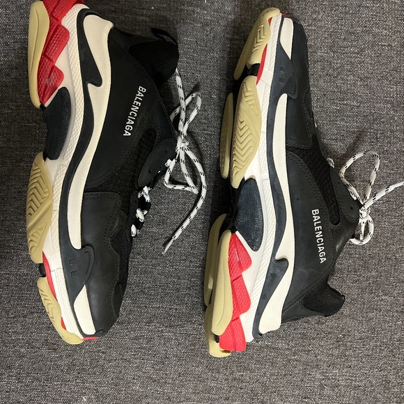 Balenciaga Triple S Red-Black Sz 12 - Picture 1 of 7